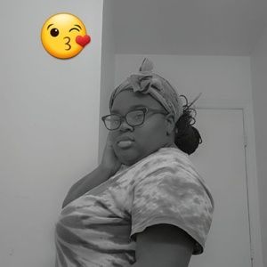 Meet your Posher, Philisha